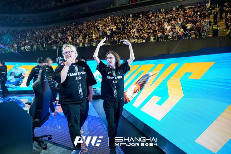 LGD电子竞技俱乐部CEO潘婕当选“首届福布斯中国文化影响力人物”