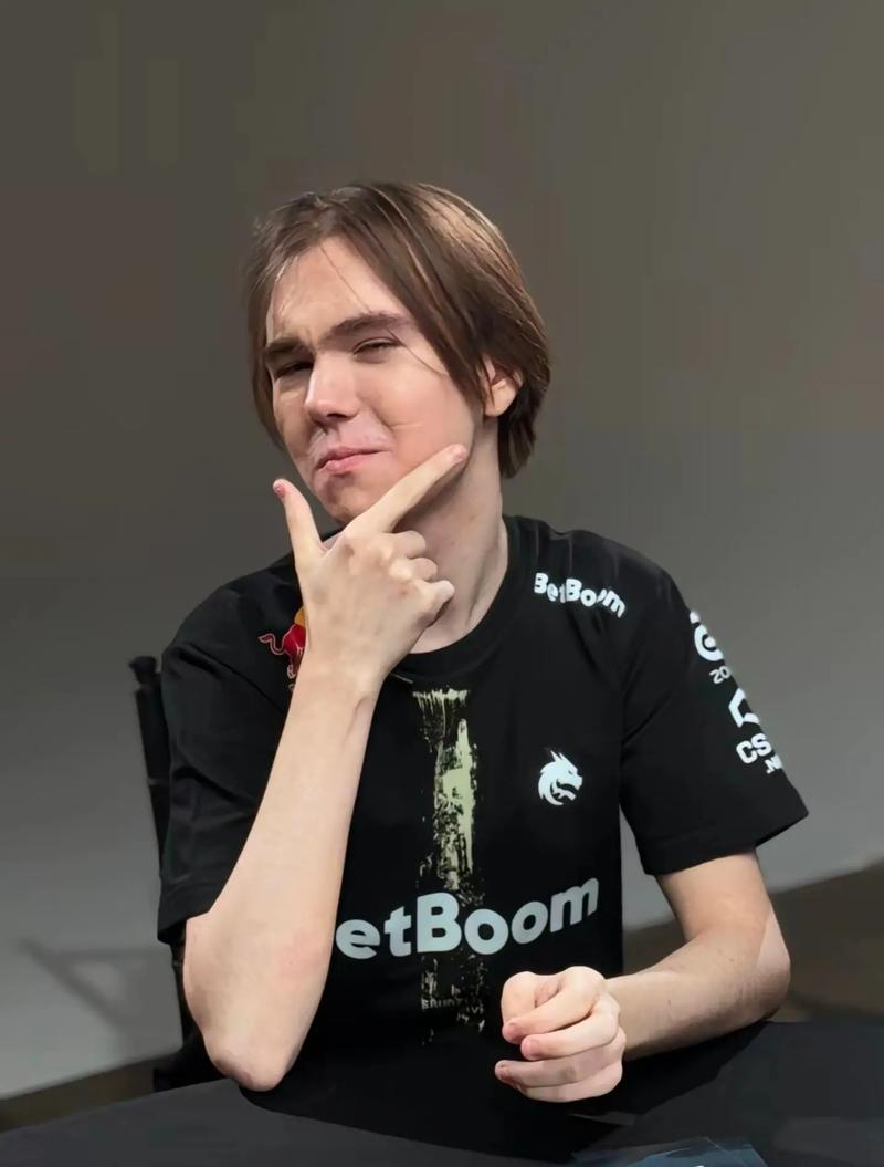 RNG战胜JDG，又是让二追三，管泽元施法YYDS！