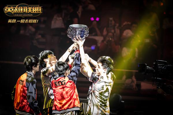 Legacy 在 PGL 布加勒斯特 2025 中获得最后一个名额 - 完整的比赛队伍名单
