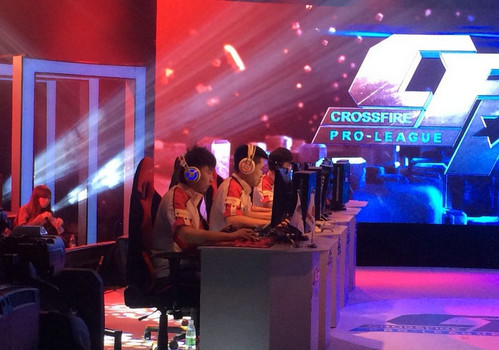 Falcons 在2025年电子竞技世界杯的季军赛中击败 Vitality