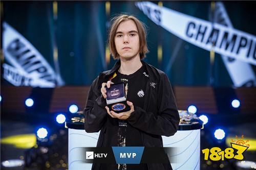 IEM科隆2025小组赛继续在旧 CS2 版本进行